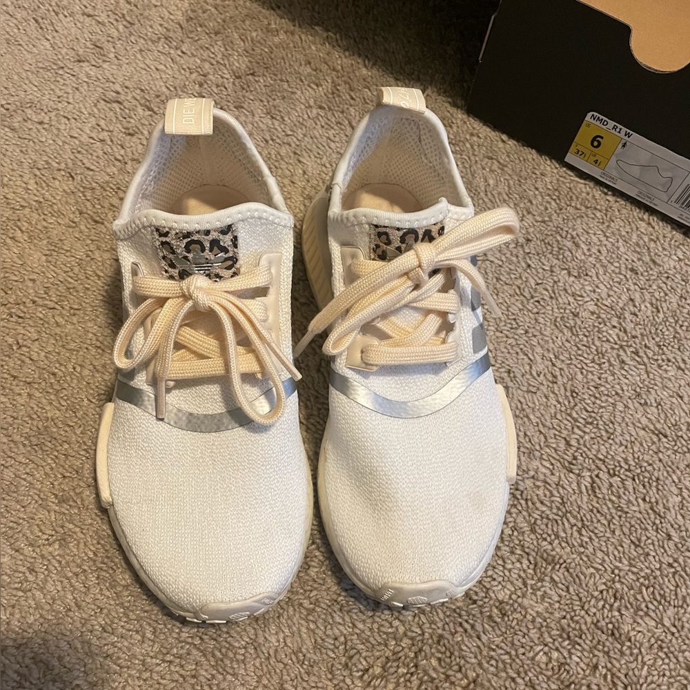 Women’s Adidas Cream and Cheetah Shoes. Worn twice very cute